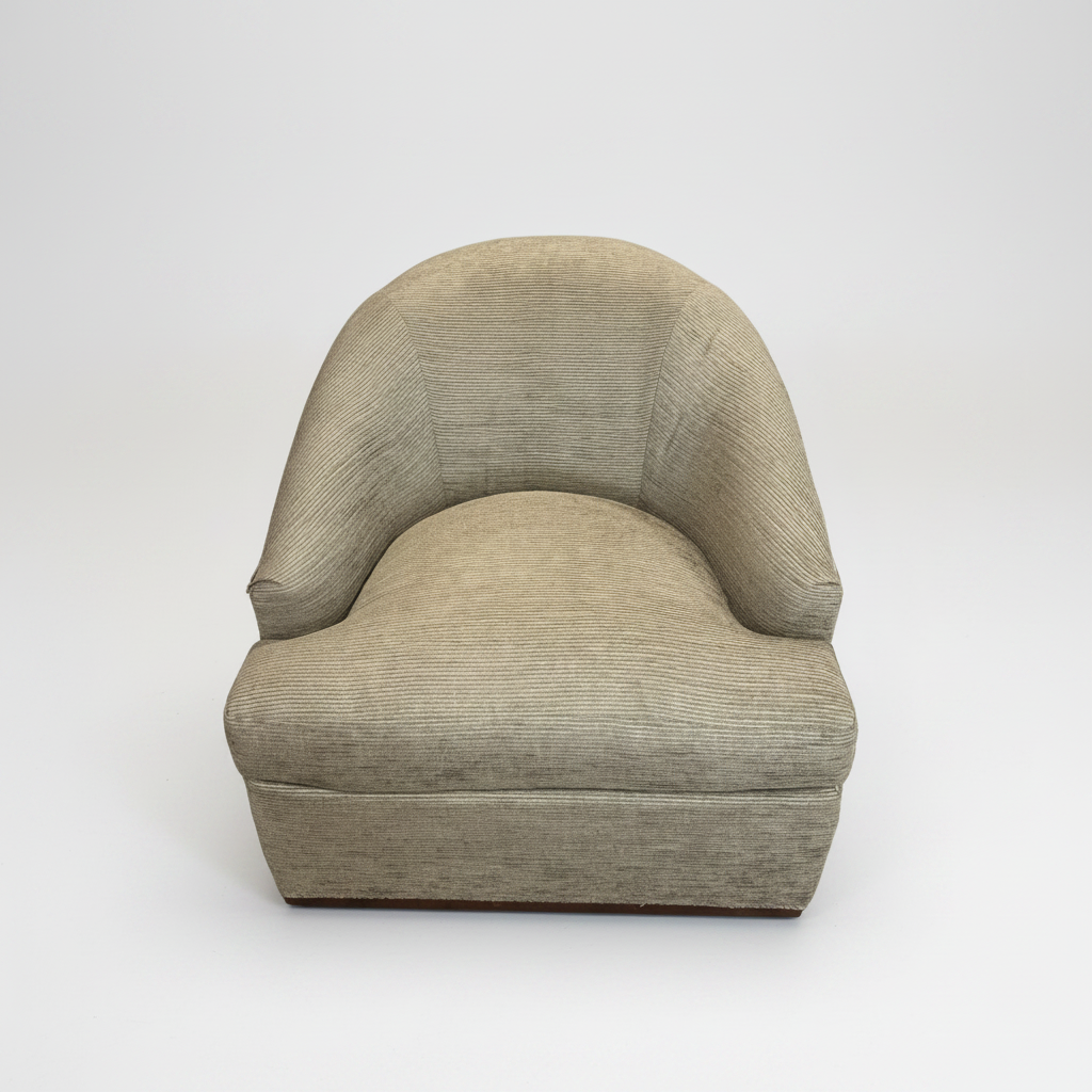 Nicholas Swivel Chair in Velvet