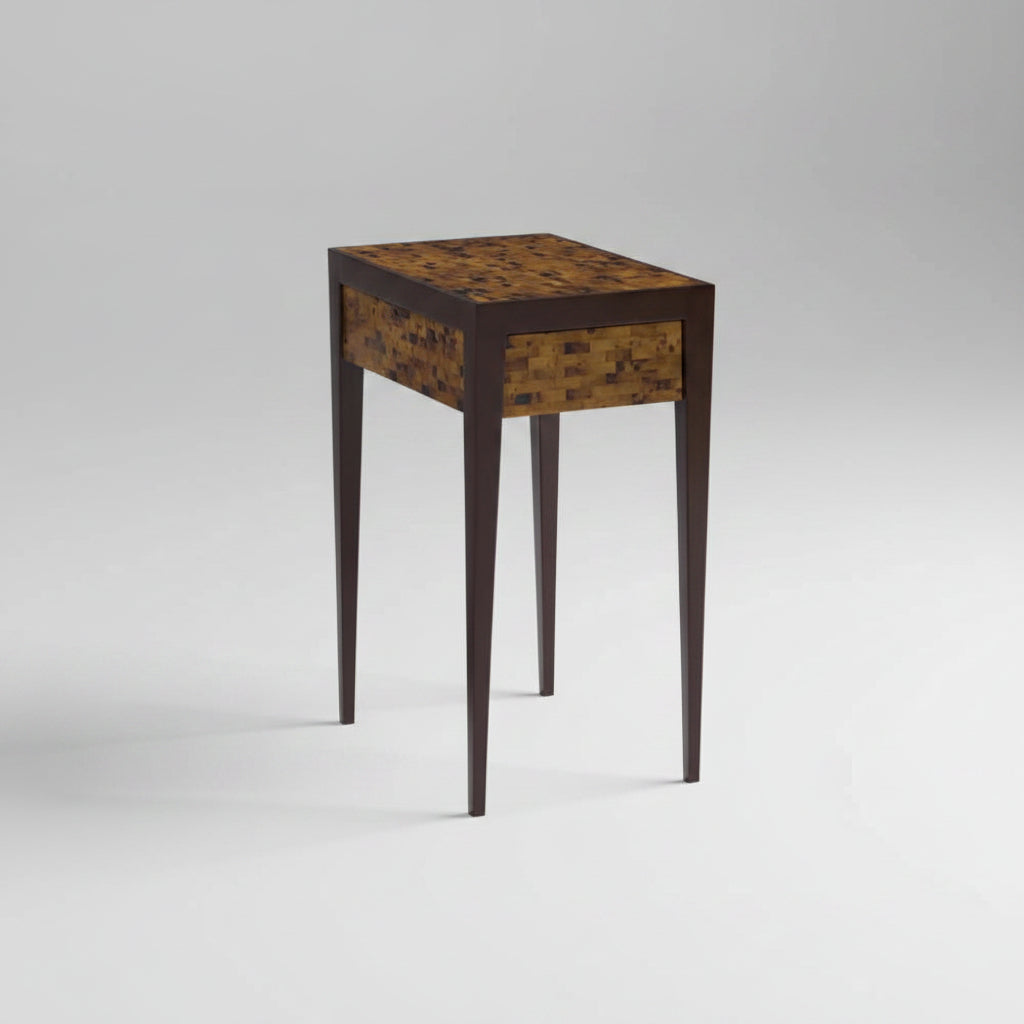 Young Brown Pen Shell Spot Table