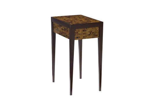 Young Brown Pen Shell Spot Table