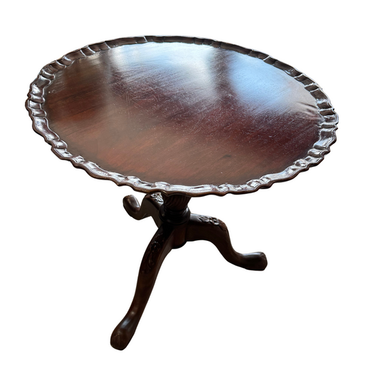 English Tilt Top Table