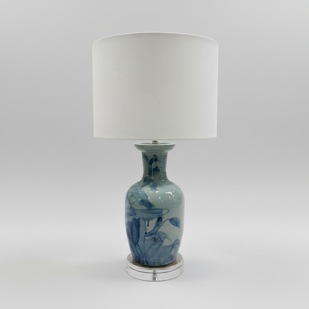 Silla Flower Porcelain Vase Lamp