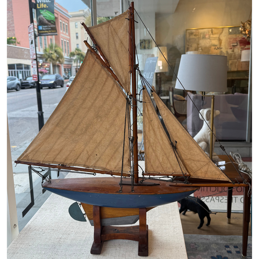 Pond Yacht